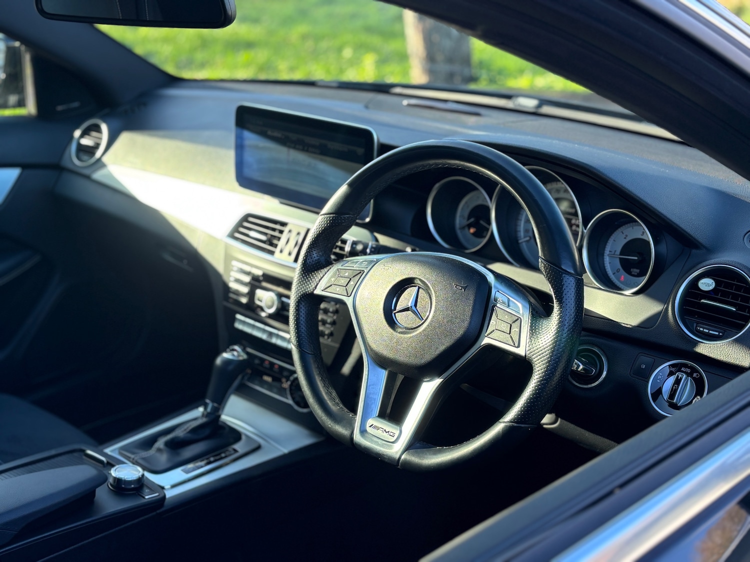 Used Mercedes-Benz C Class 2014 for sale - 77003290: Photo 4