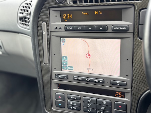 Used Saab 9-5 2004 for sale - 76288670: Photo 8