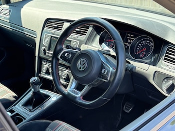 Used Volkswagen Golf 2015 for sale - 79491708: Photo