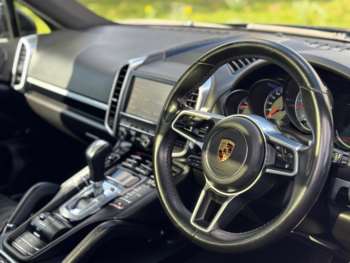 Used Porsche Cayenne 2016 for sale - 74036213: Photo