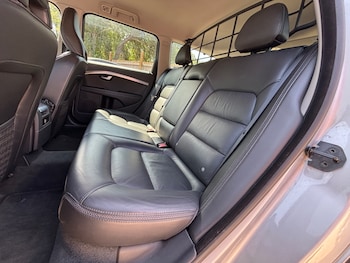 Used Volvo XC70 2013 for sale - 79628150: Photo