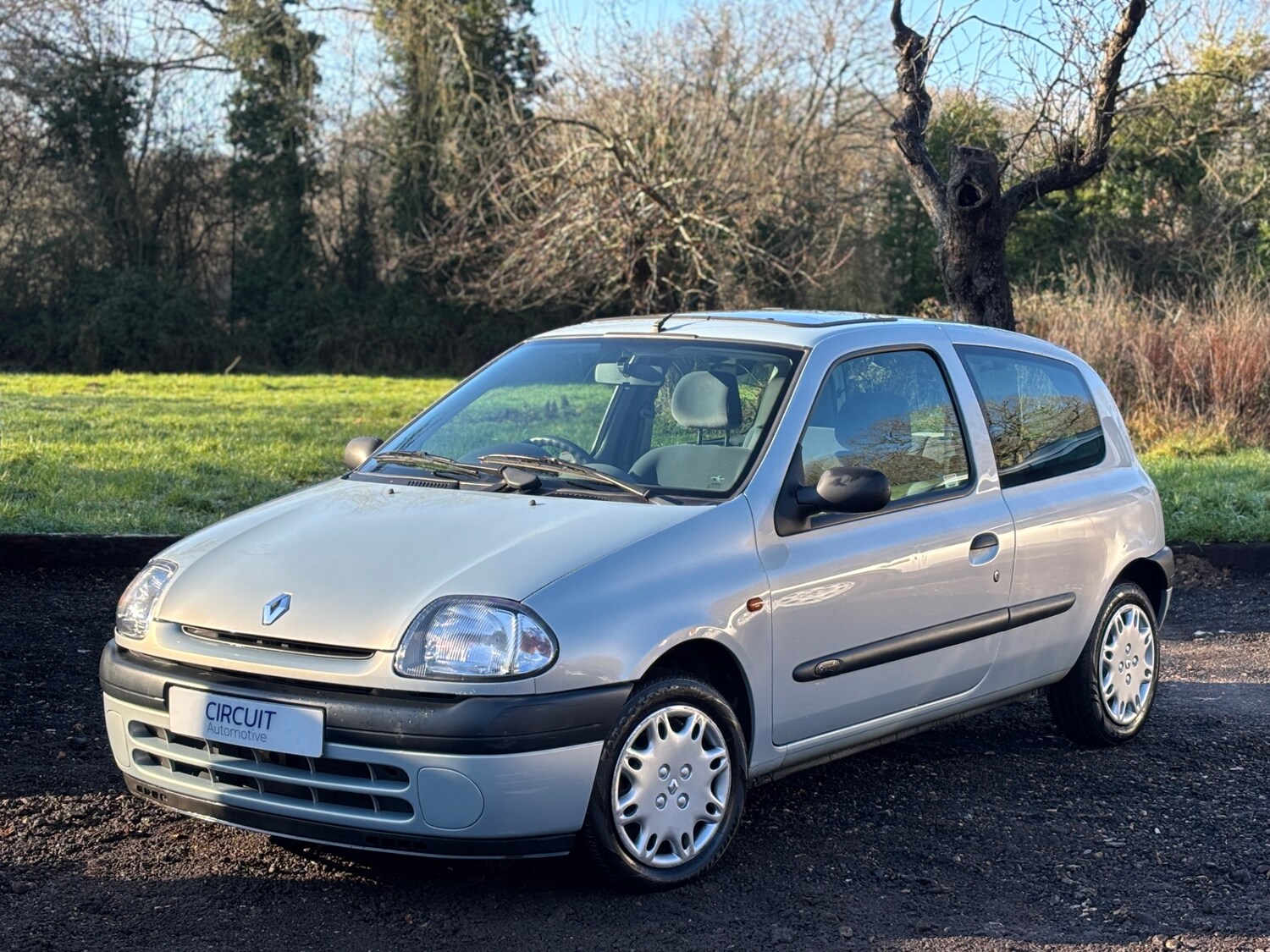 Used Renault Clio 2001 for sale - 77196611: Photo 15