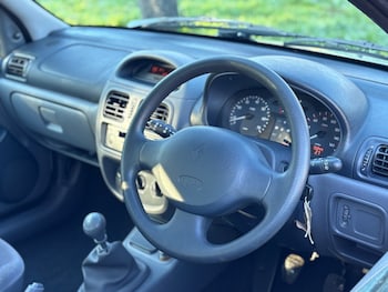 Used Renault Clio 2001 for sale - 77196611: Photo