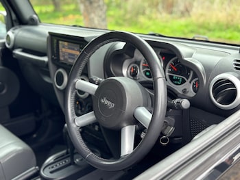 Used Jeep Wrangler 2010 for sale - 76143304: Photo 4