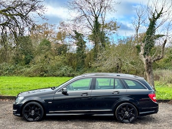 Used Mercedes-Benz C Class 2011 for sale - 76693645: Photo