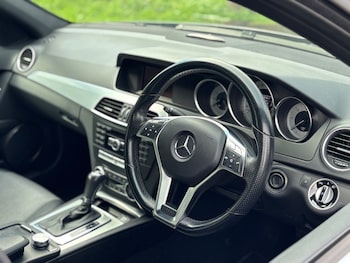 Used Mercedes-Benz C Class 2011 for sale - 76693645: Photo