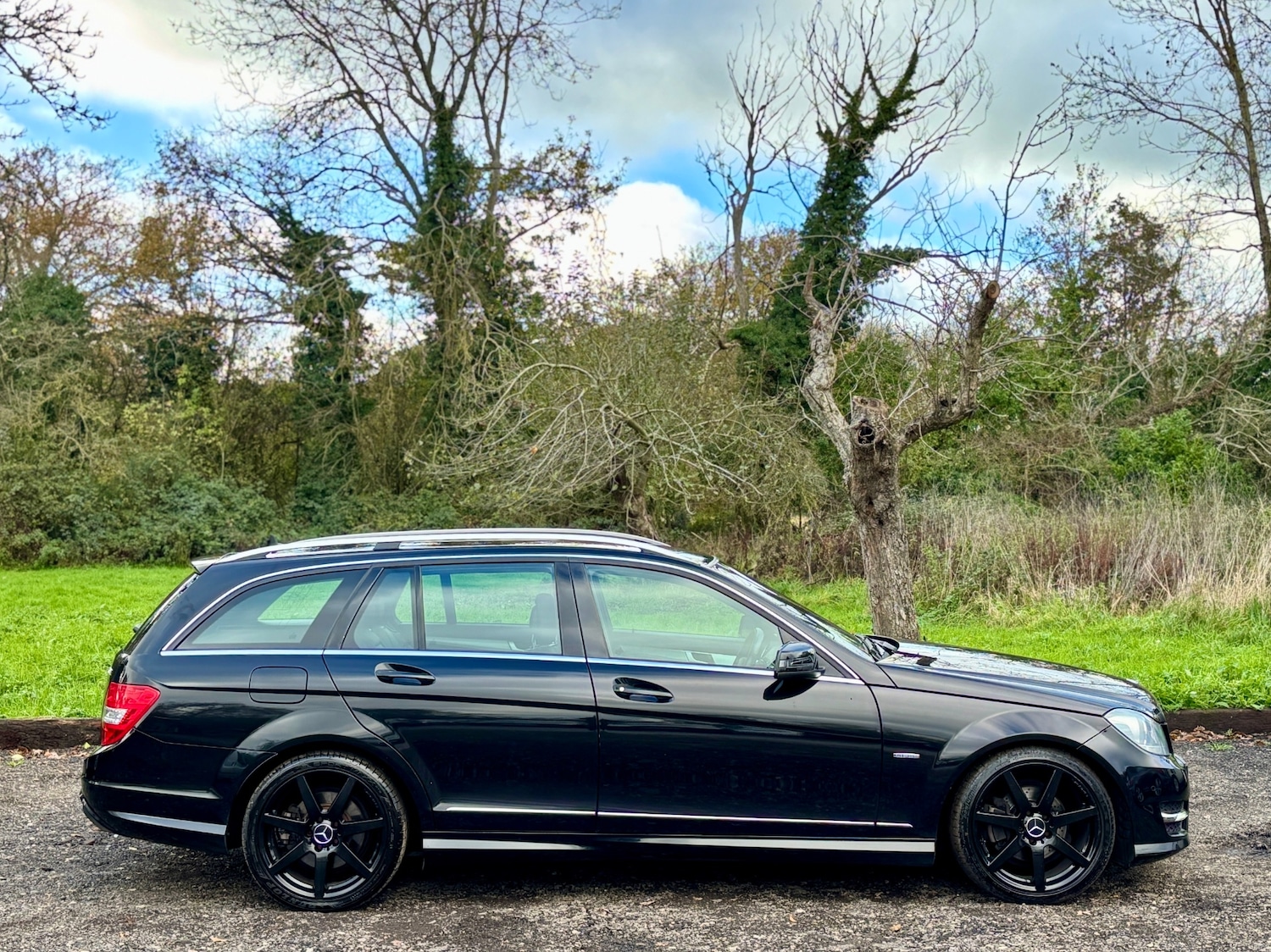 Used Mercedes-Benz C Class 2011 for sale - 76693645: Photo 5