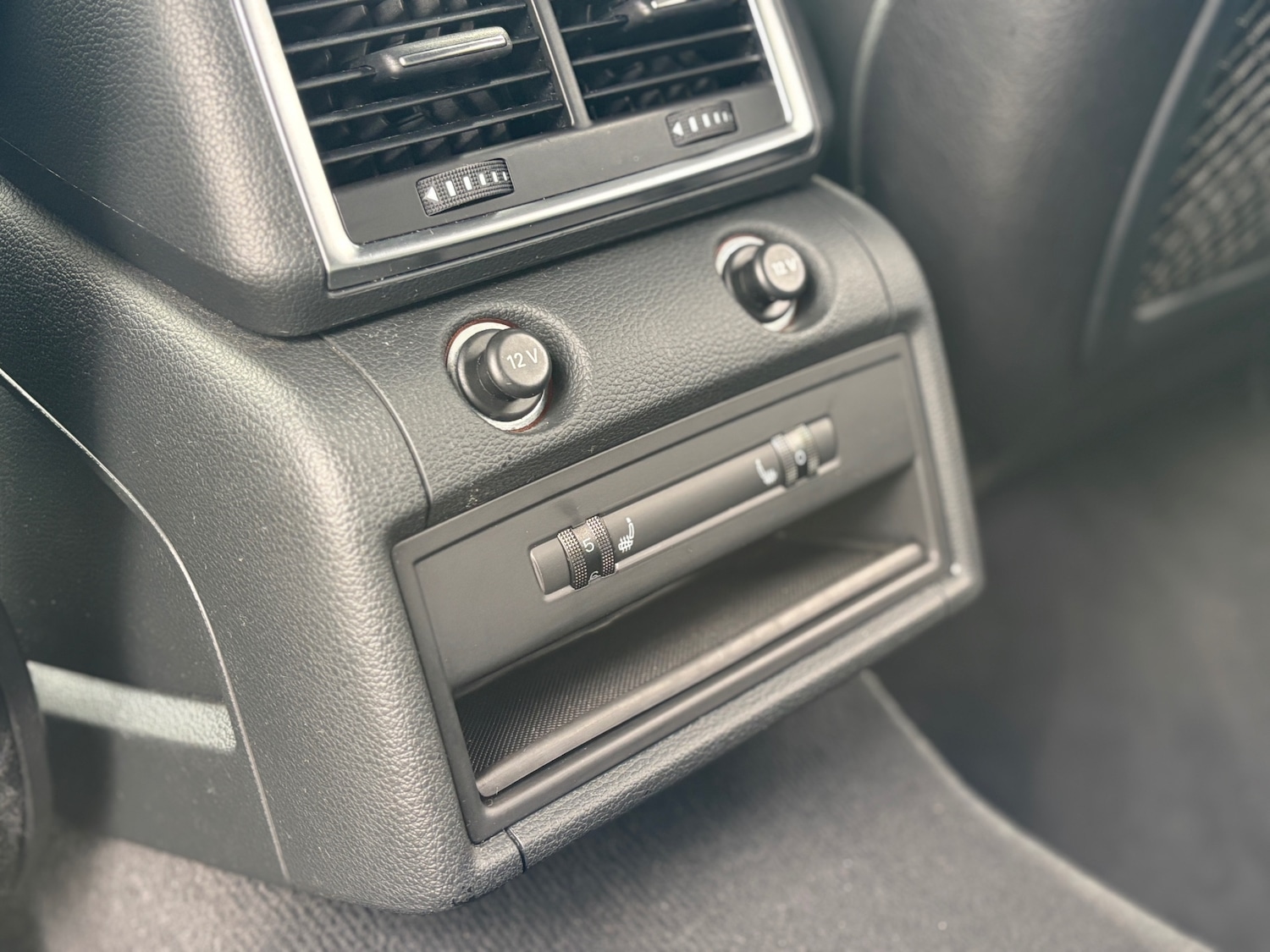 Used Audi Q7 2014 for sale - 76205778: Photo 16