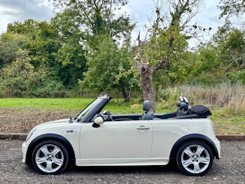 Used MINI Convertible 2006 for sale - 75891594: Photo