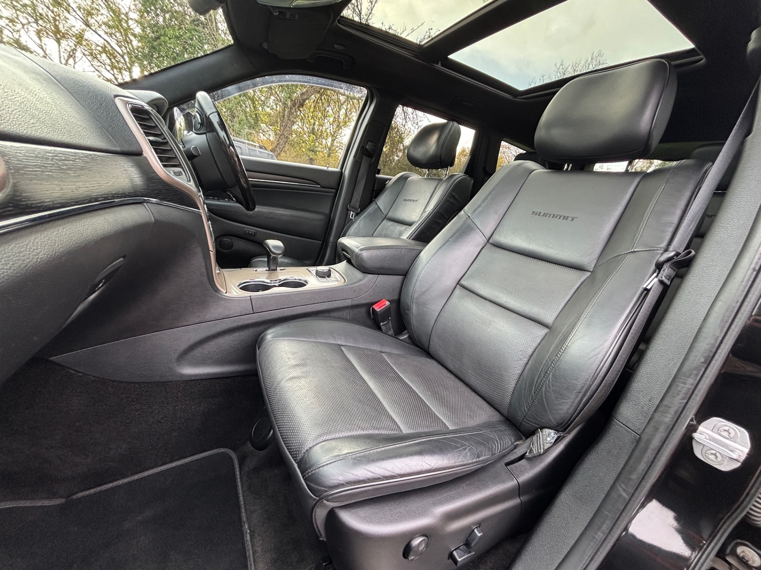 Used Jeep Grand Cherokee 2015 for sale - 76542512: Photo 2