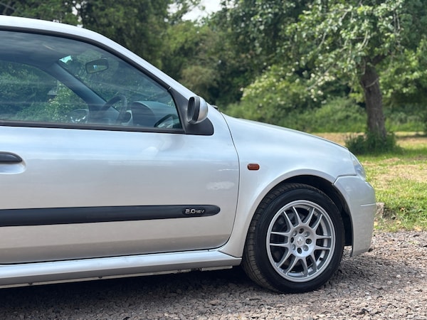 Used Renault Clio 2001 for sale - 74802981: Photo 13