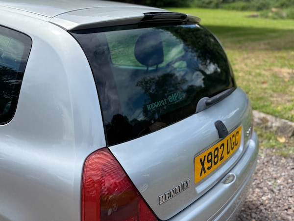 Used Renault Clio 2001 for sale - 74802981: Photo 14