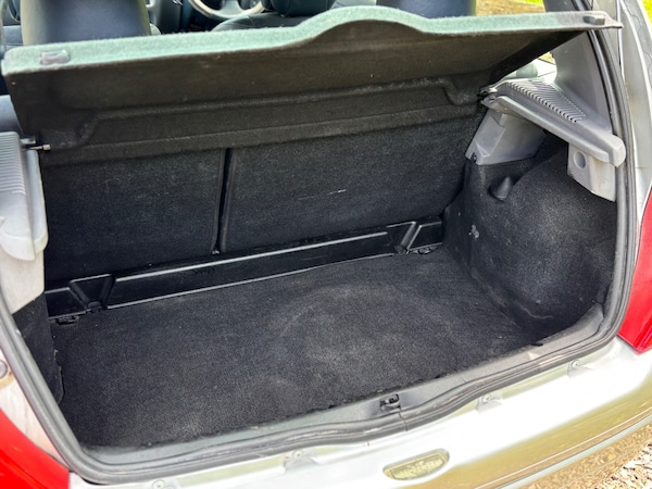 Used Renault Clio 2001 for sale - 74802981: Photo 16