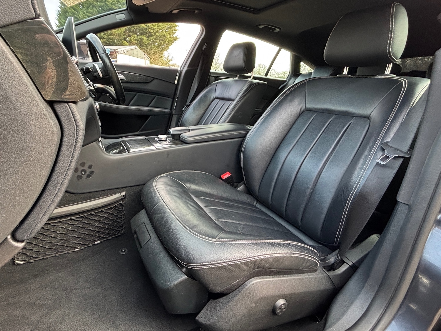 Used Mercedes-Benz CLS 2015 for sale - 77729972: Photo 2