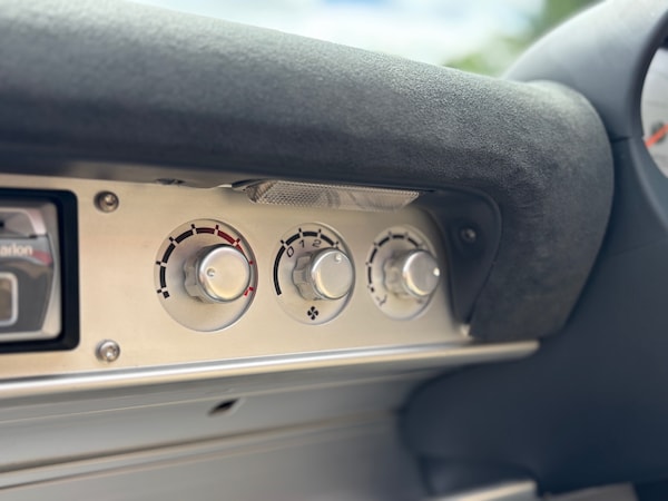 Used Lotus Elise 2002 for sale - 75044329: Photo 8