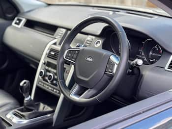 Used Land Rover Discovery Sport 2015 for sale - 79854461: Photo