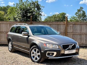 Used Volvo XC70 2010 for sale - 79628252: Photo