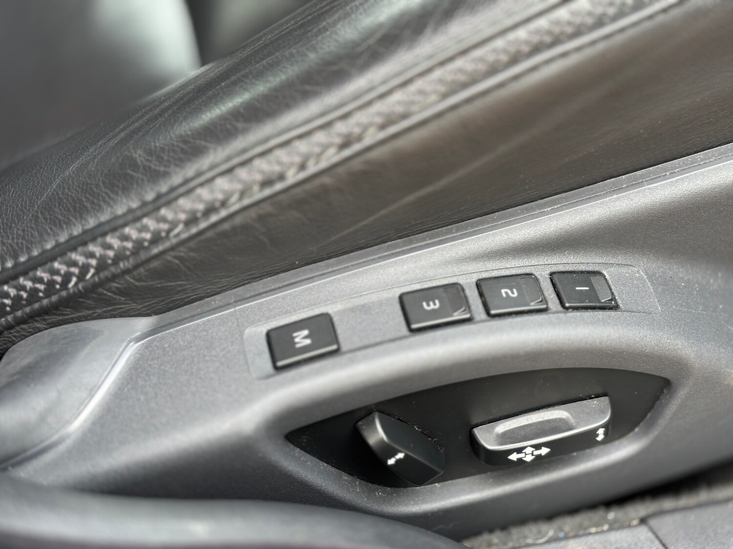 Used Volvo XC70 2016 for sale - 77691913: Photo 16