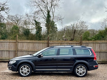Used Volvo XC70 2016 for sale - 77691913: Photo