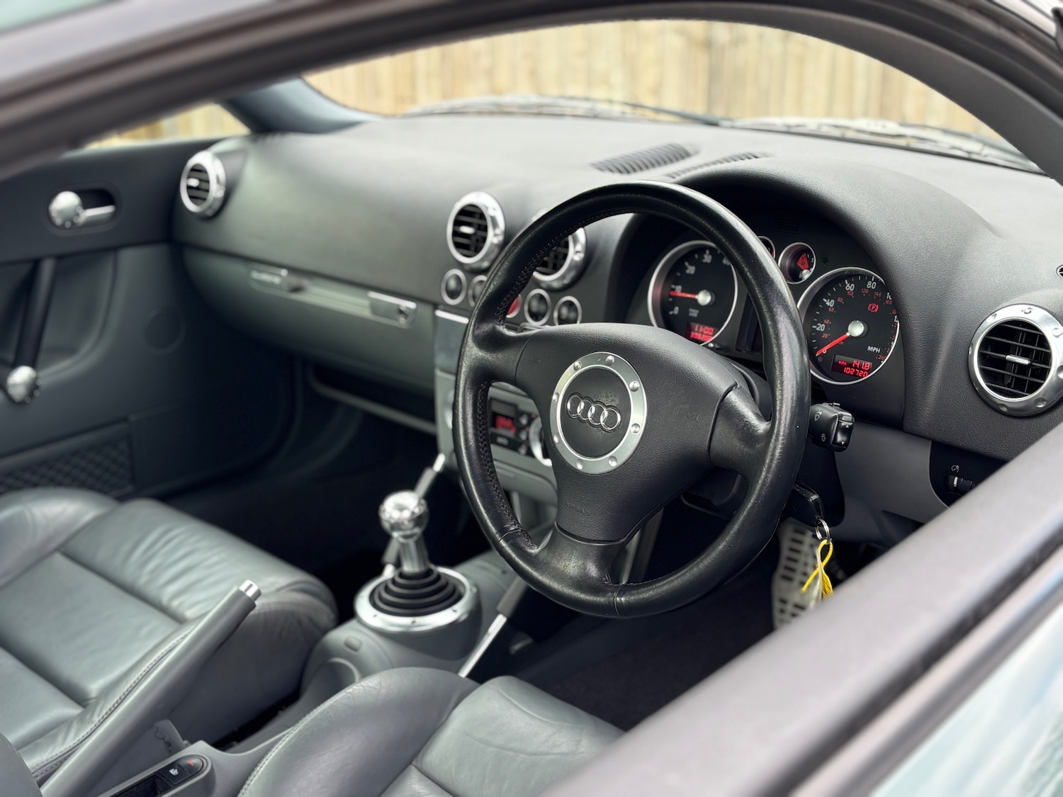 Used Audi TT 2003 for sale - 77873705: Photo 4