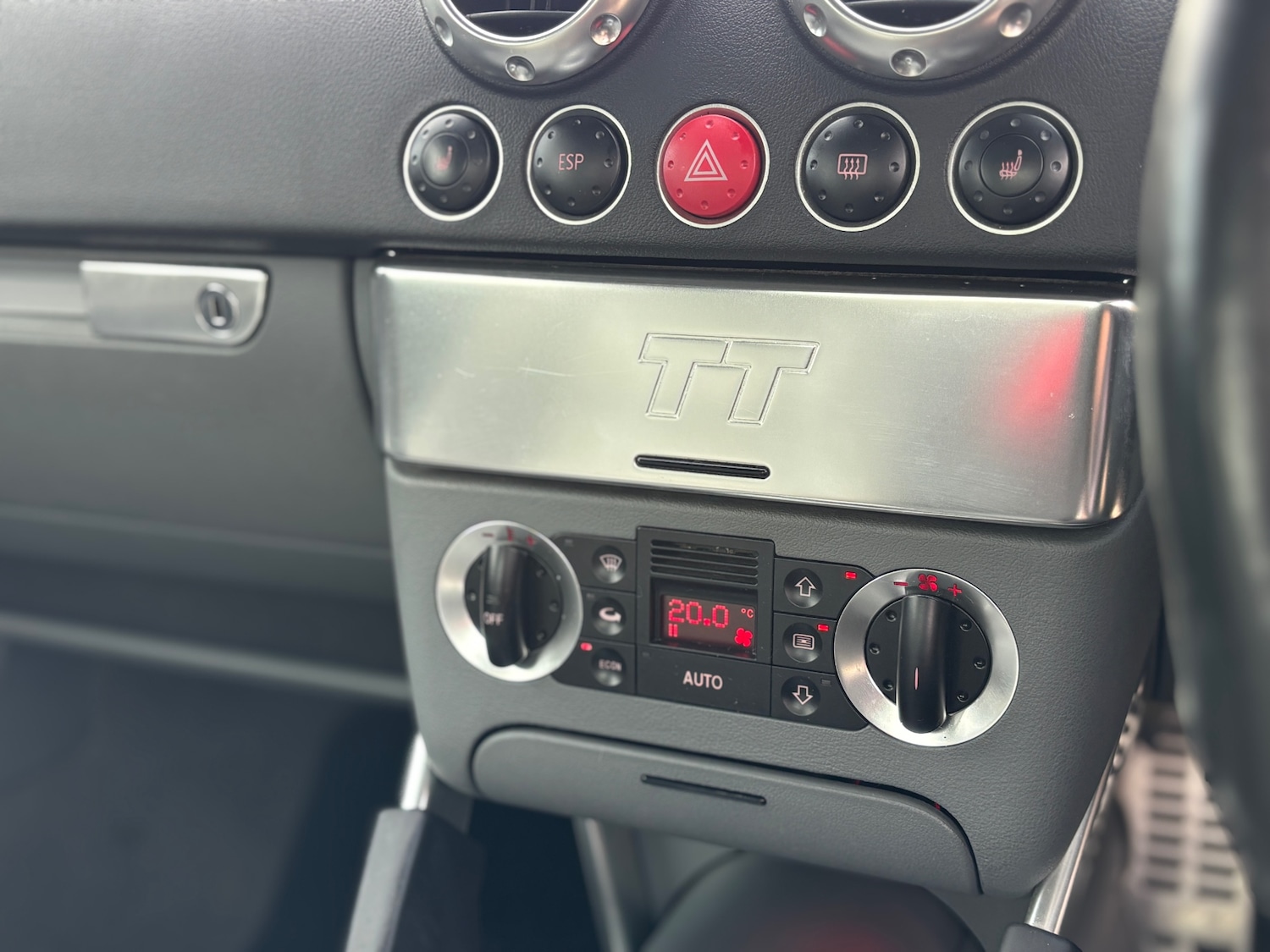 Used Audi TT 2003 for sale - 77873705: Photo 8