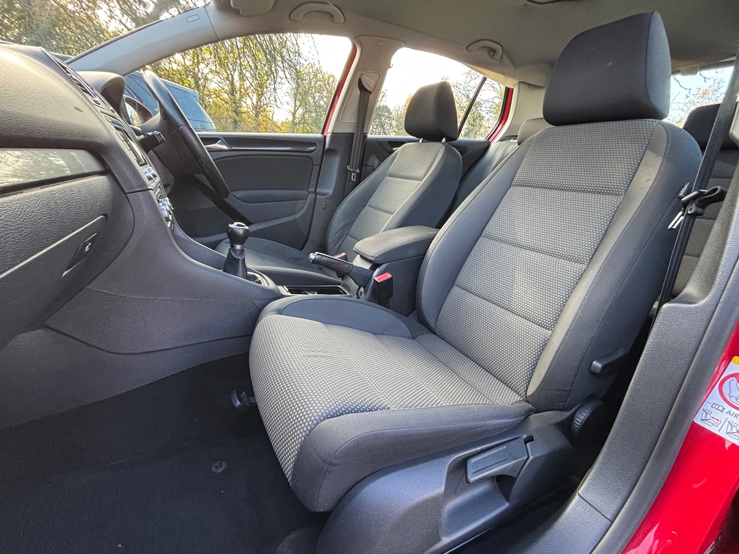 Used Volkswagen Golf 2009 for sale - 76612224: Photo 2