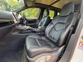 Used Porsche Cayenne 2014 for sale - 74785893: Photo
