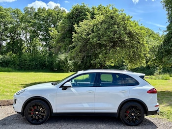 Used Porsche Cayenne 2014 for sale - 74785893: Photo