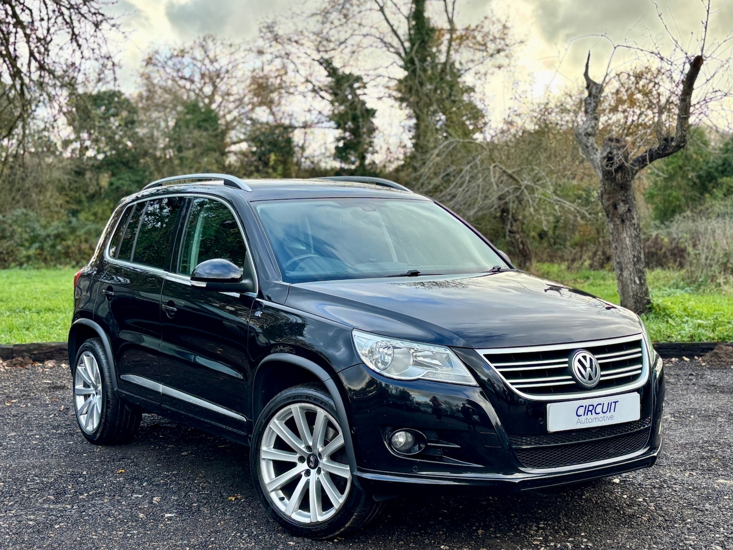 Used Volkswagen Tiguan 2010 for sale - 76780034: Photo 1