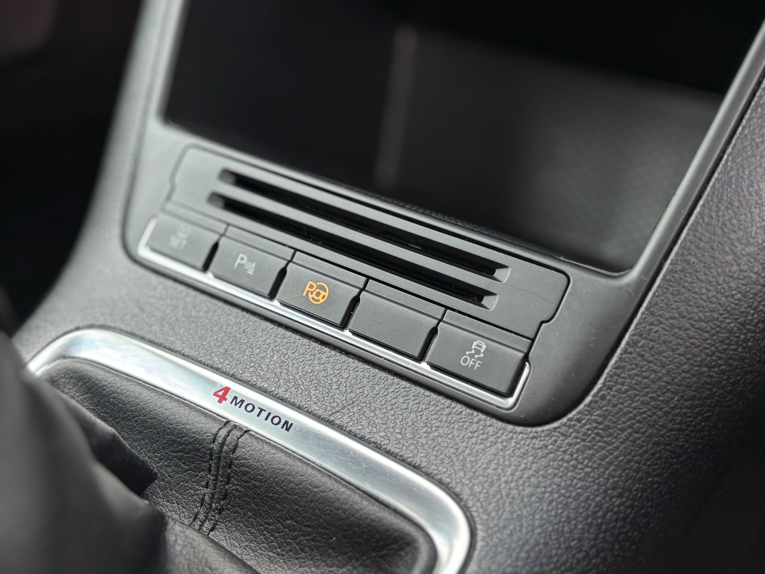 Used Volkswagen Tiguan 2010 for sale - 76780034: Photo 11