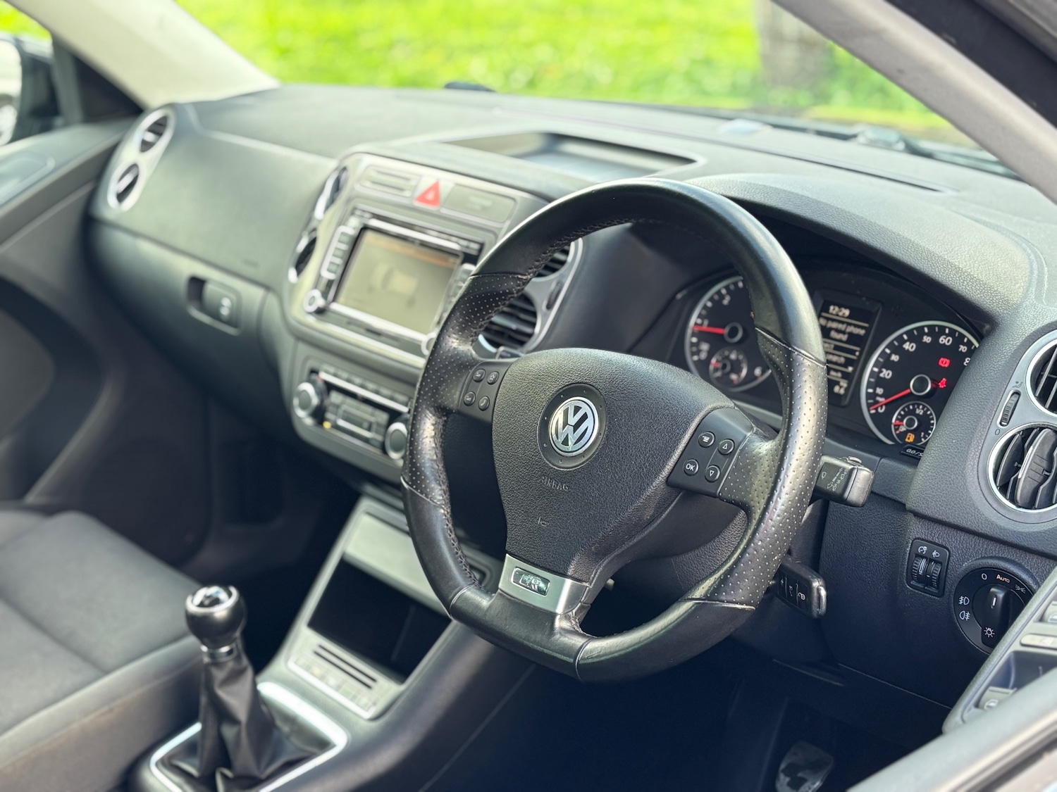 Used Volkswagen Tiguan 2010 for sale - 76780034: Photo 4