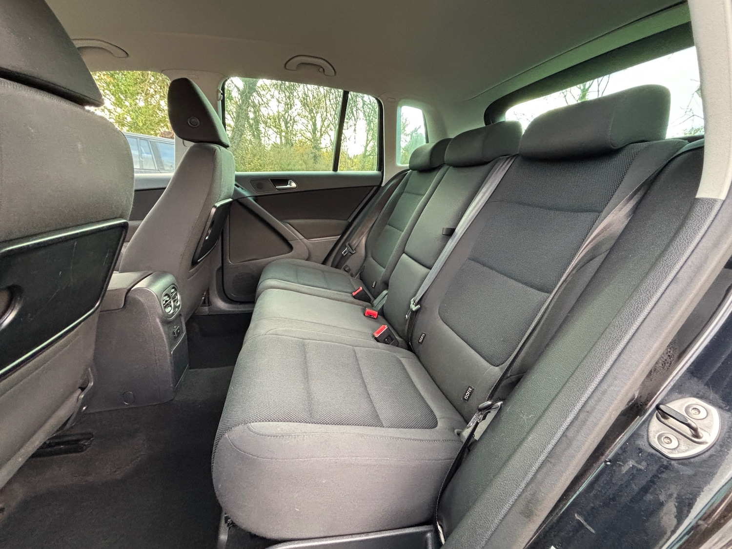 Used Volkswagen Tiguan 2010 for sale - 76780034: Photo 6