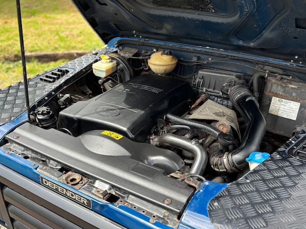 Used Land Rover Defender 2000 for sale - 74780324: Photo 11