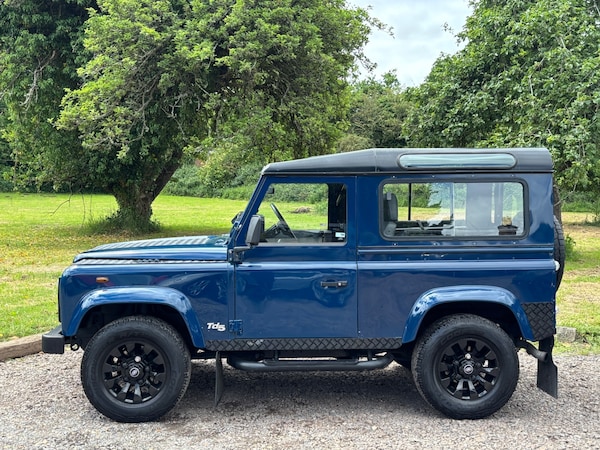 Used Land Rover Defender 2000 for sale - 74780324: Photo 3