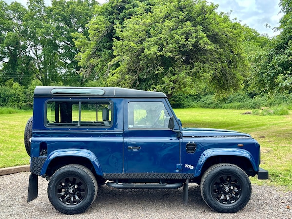 Used Land Rover Defender 2000 for sale - 74780324: Photo 4