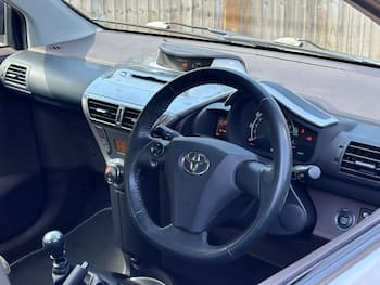 Used Toyota IQ 2009 for sale - 79627893: Photo