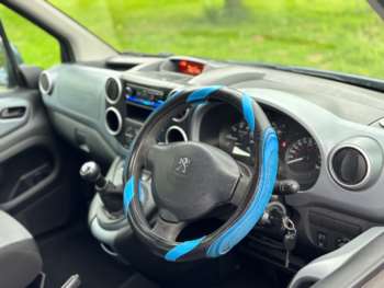 Used Peugeot Partner Tepee 2012 for sale - 74939121: Photo