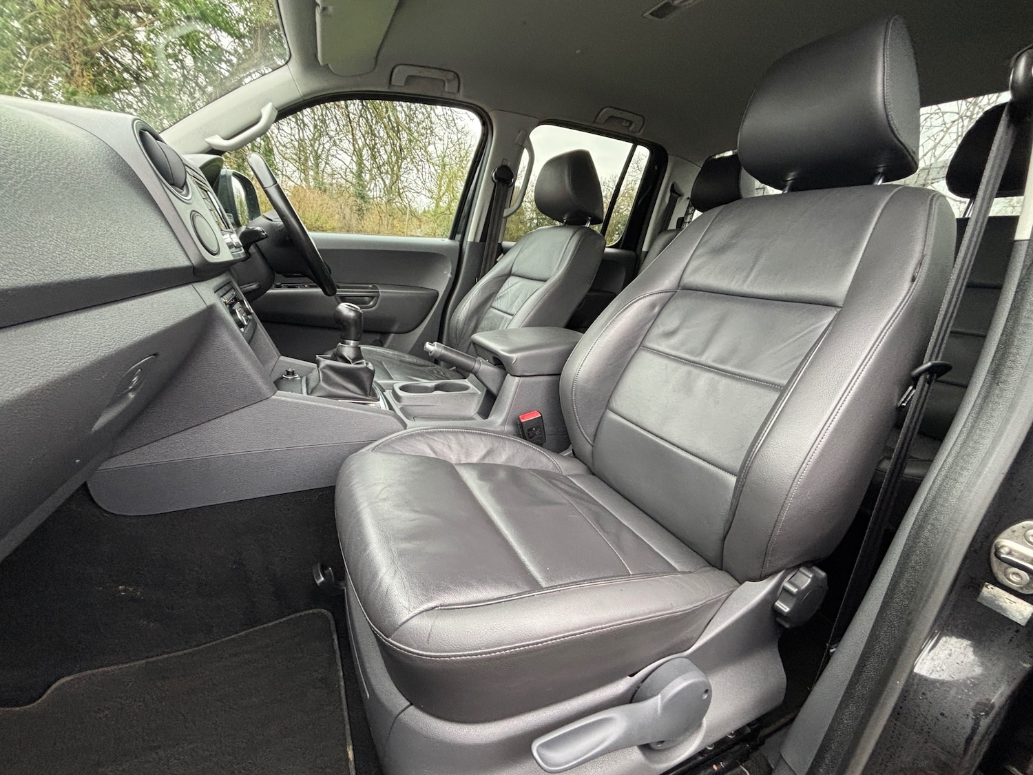 Used Volkswagen Amarok 2013 for sale - 76969699: Photo 2