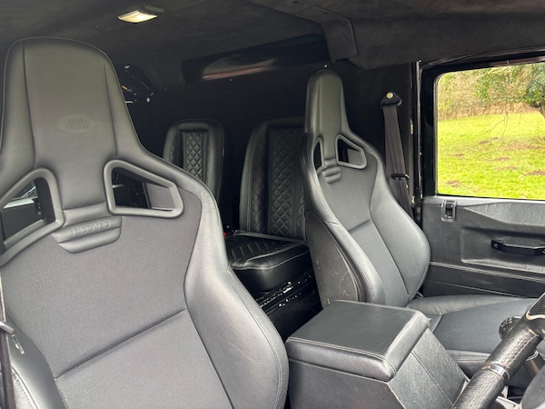 Used Land Rover Defender 90 2007 for sale - 73490105: Photo 4