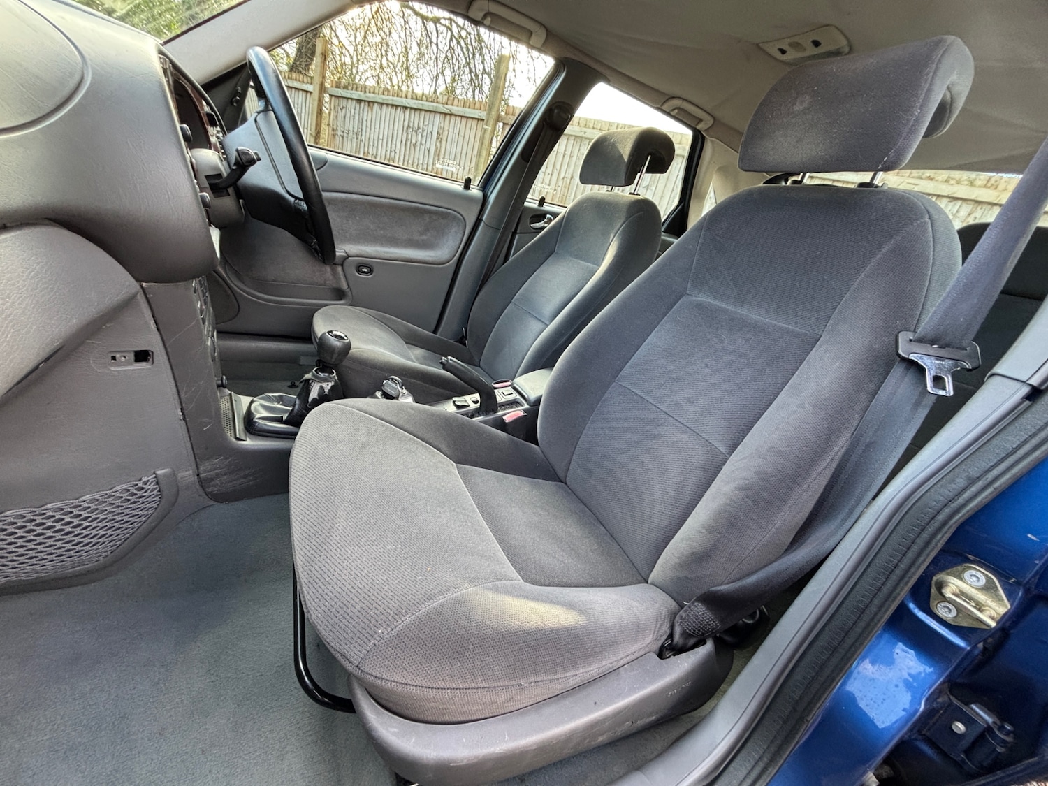 Used Saab 9-3 2001 for sale - 77352159: Photo 2