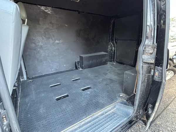Used Volkswagen Transporter 2009 for sale - 76197242: Photo 12