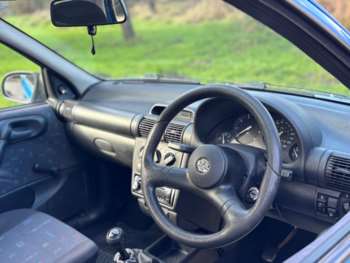Used Vauxhall Corsa 1997 for sale - 73526072: Photo