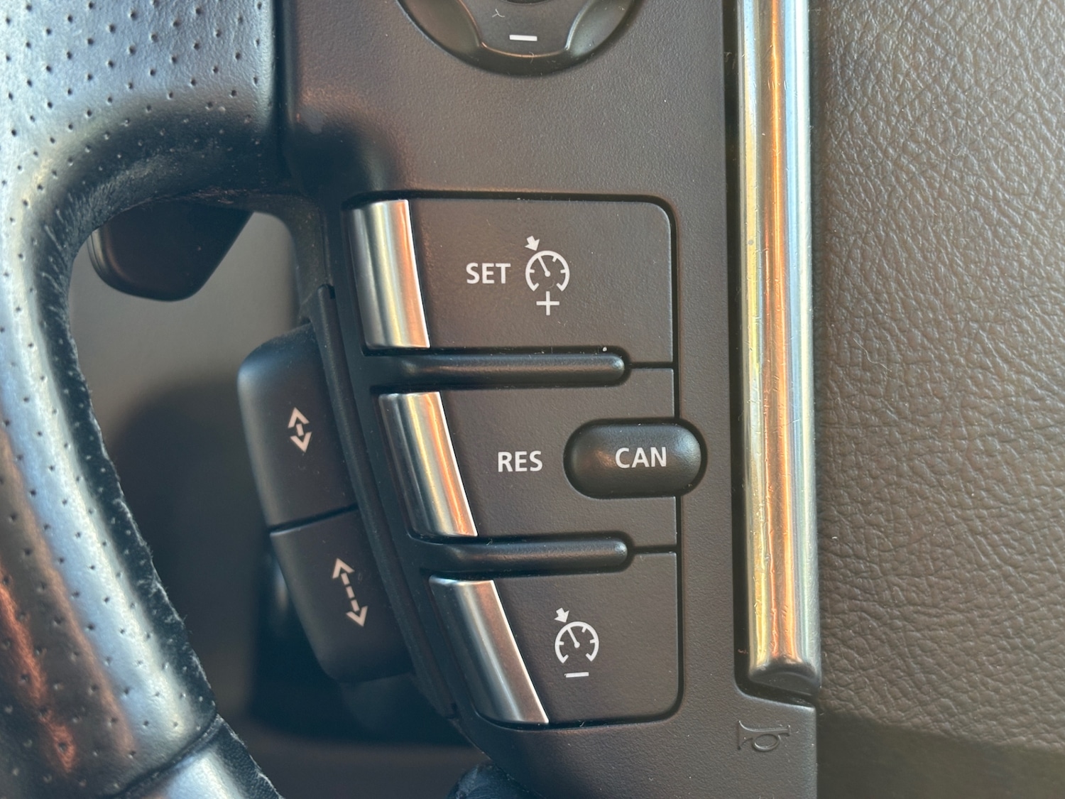 Used Land Rover Range Rover Sport 2011 for sale - 76693518: Photo 16