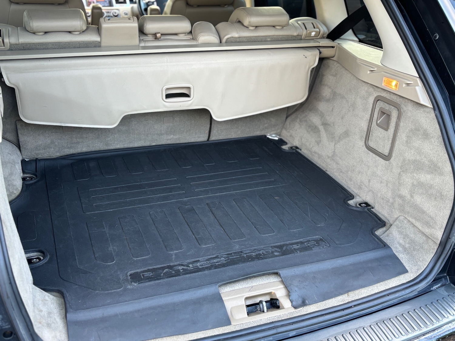 Used Land Rover Range Rover Sport 2011 for sale - 76693518: Photo 19