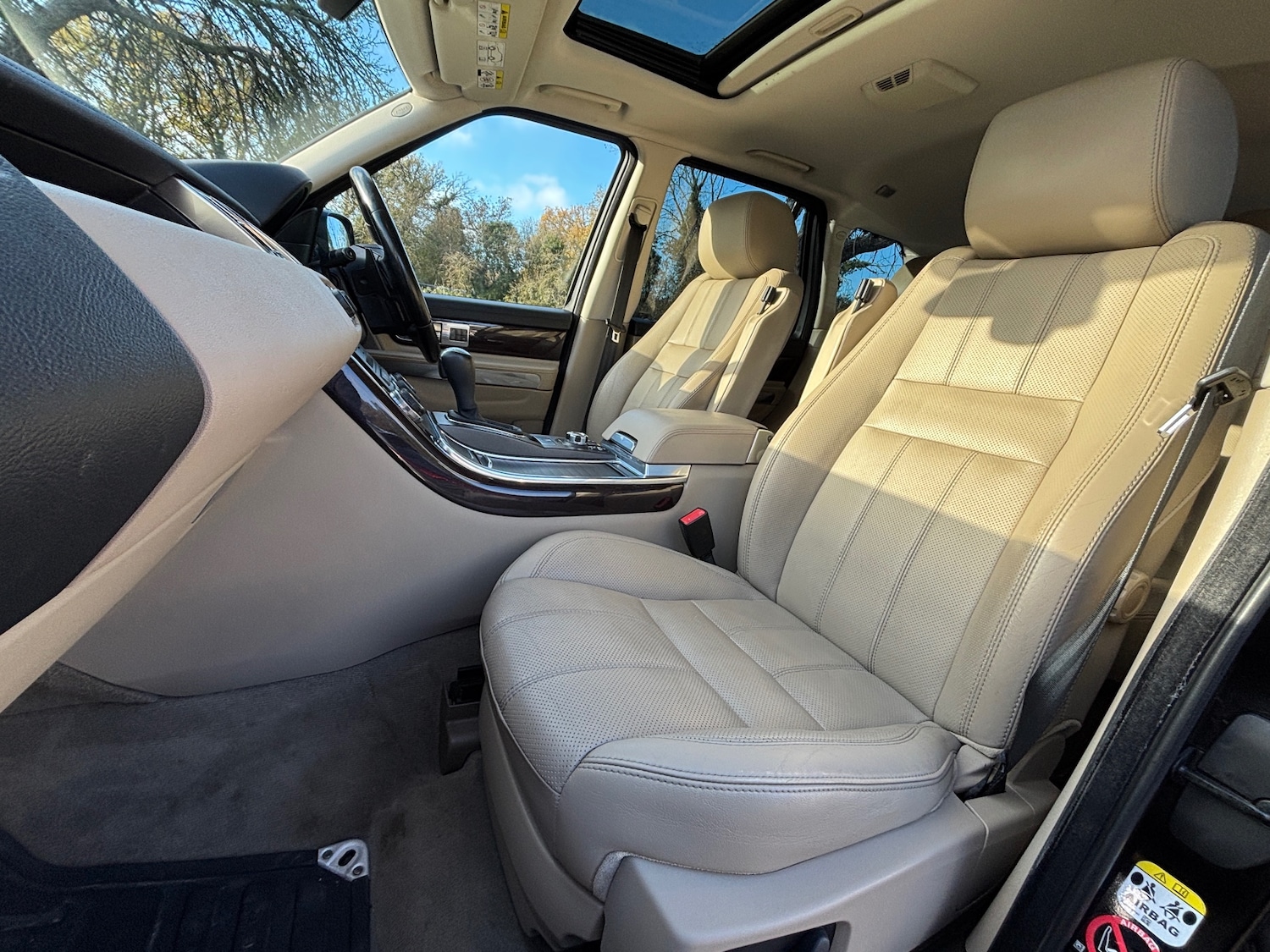 Used Land Rover Range Rover Sport 2011 for sale - 76693518: Photo 2