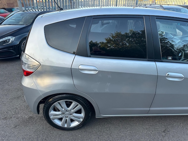Used Honda Jazz 2009 for sale - 76214445: Photo 21