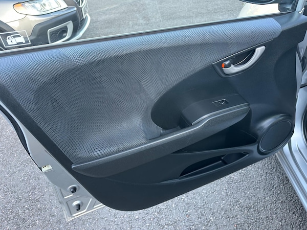 Used Honda Jazz 2009 for sale - 76214445: Photo 30