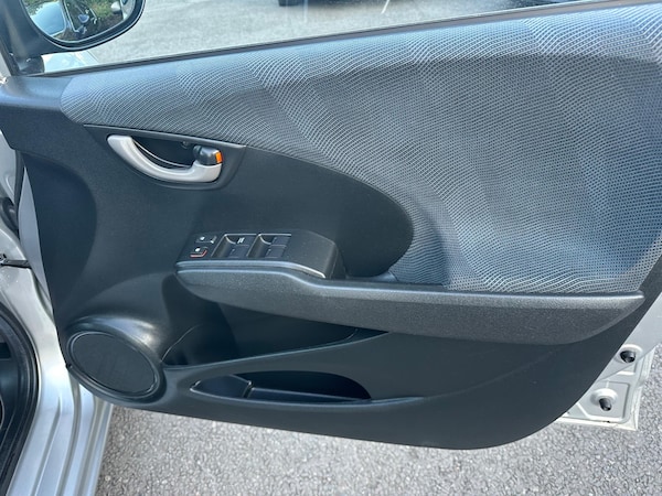 Used Honda Jazz 2009 for sale - 76214445: Photo 33