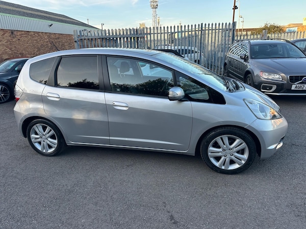 Used Honda Jazz 2009 for sale - 76214445: Photo 8