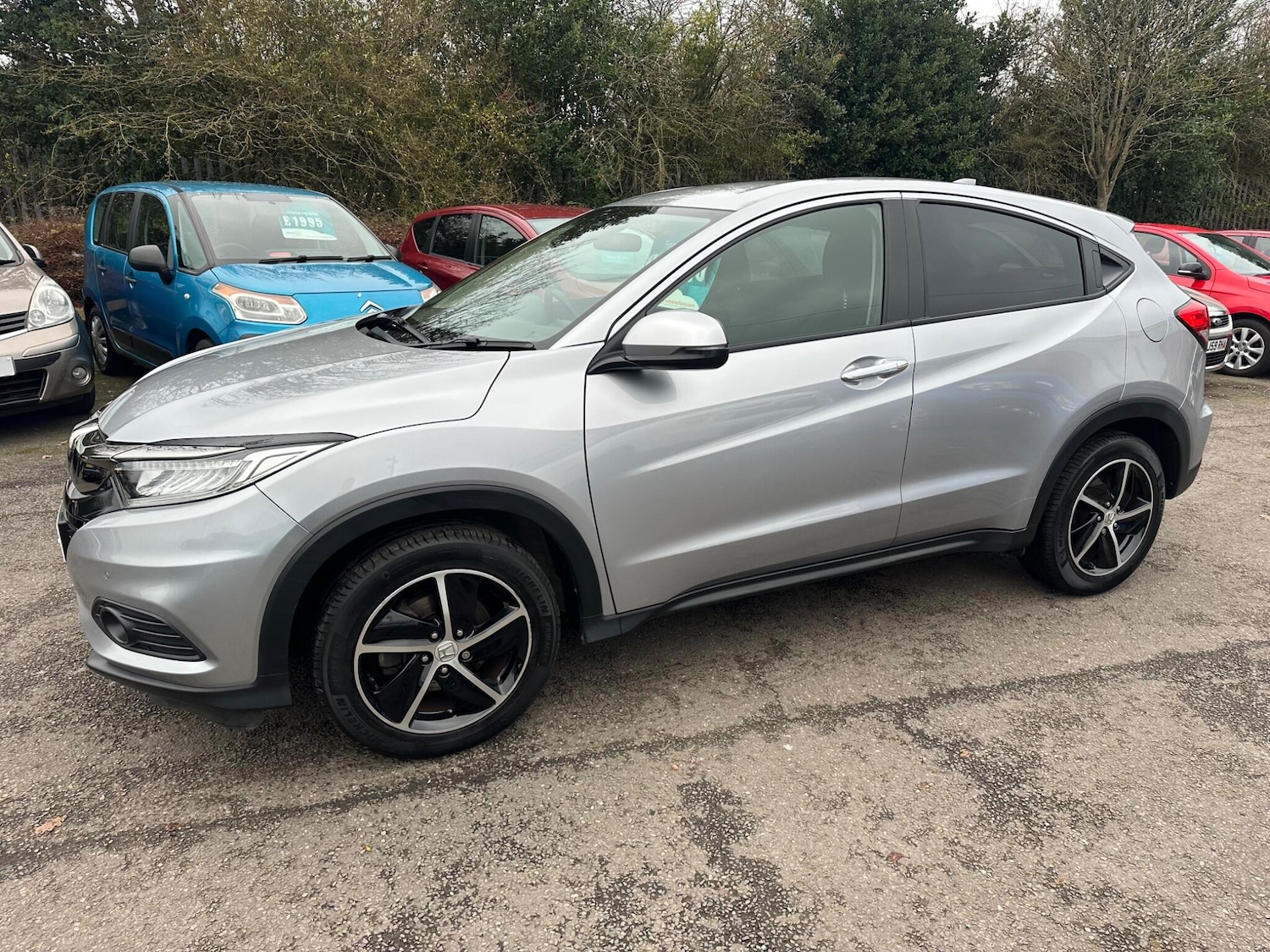 Used Honda HR-V 2020 for sale - 77040516: Photo 4